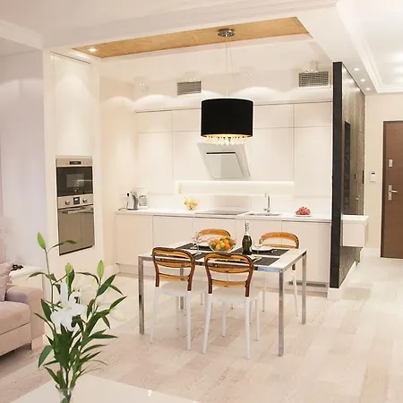 Golden Eye Apartment
